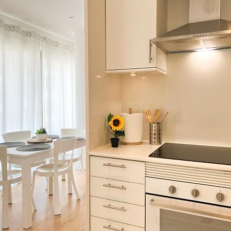 Barcelona Sagrada Familia Experience Apartment Bagian luar foto